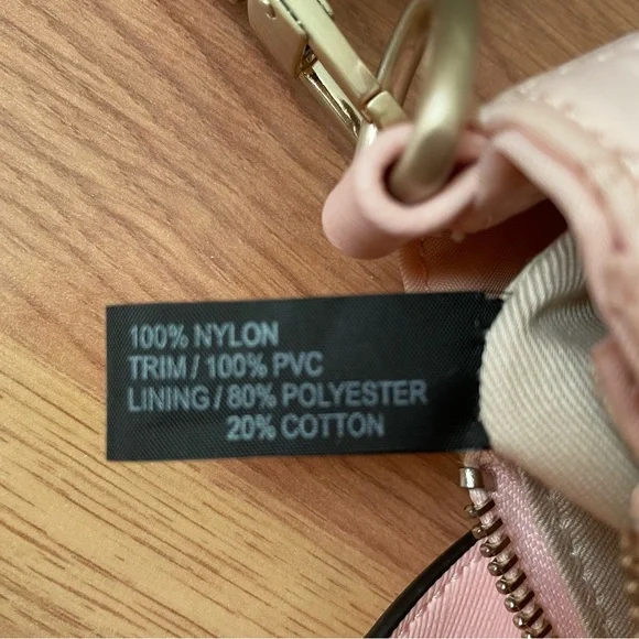 GUESS - NWOT- Mini nylon tote w/ crossbody strap, light pink - Picture 6 of 9